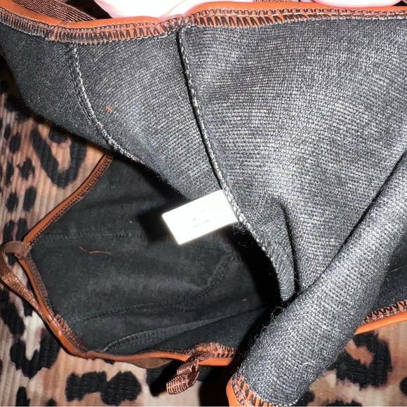 BRANDLESS FAUX LEATHER TOP - Picture 2 of 2